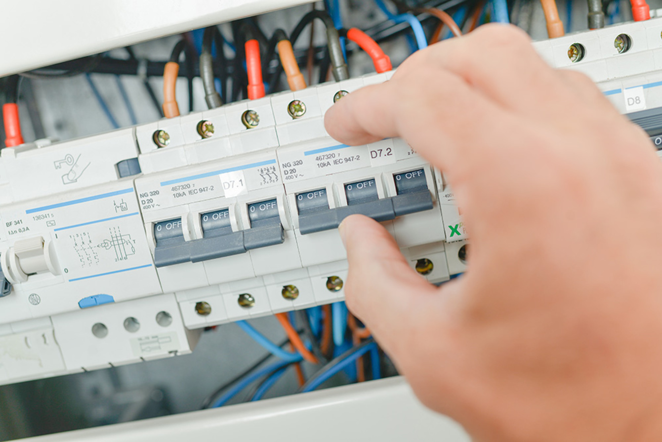 Schalt­schrank­bau bei Duric ElektroSolution GmbH in Heilbronn